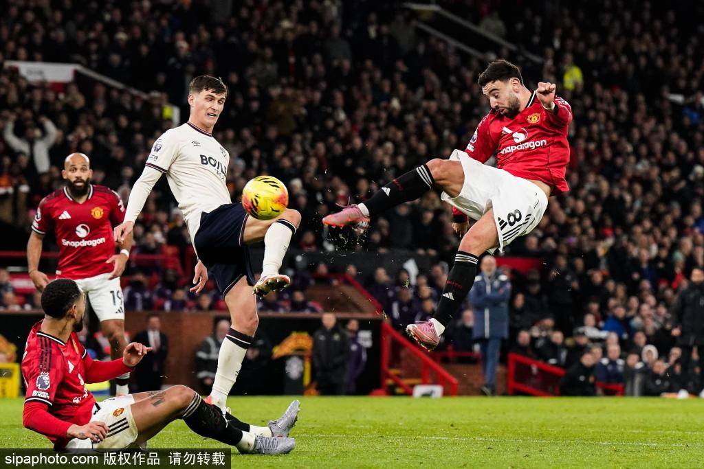 布鲁诺·费尔南德斯声称曼联高层想要套现他，但缺乏勇气违背主教练阿莫林意愿